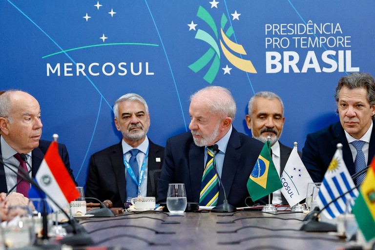 Acordo Mercosul-União Europeia: Lula destaca a falta de vontade política após 26 anos de negociações Acordo Mercosul-União Europeia: Lula destaca a falta de vontade política após 26 anos de negociações