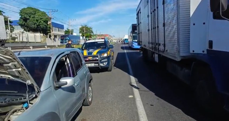 PRF Presta Socorro a Idoso em Deslocamento para Tratamento de Saúde no Rio de Janeiro Imagem do artigo