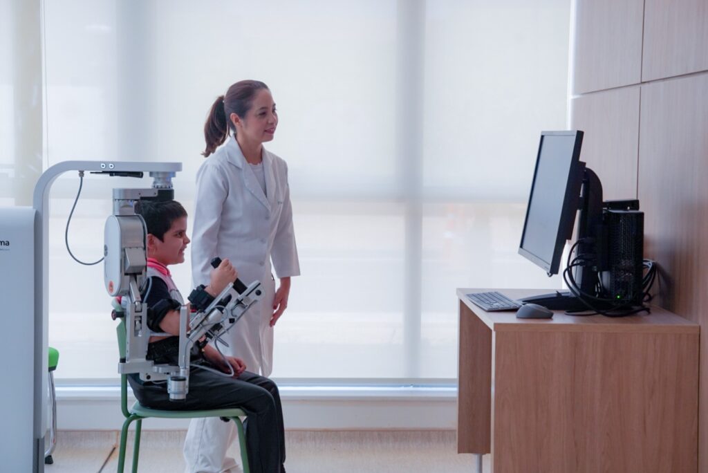 Cora: Robôs Suíços Transformam Reabilitação de Crianças com Câncer