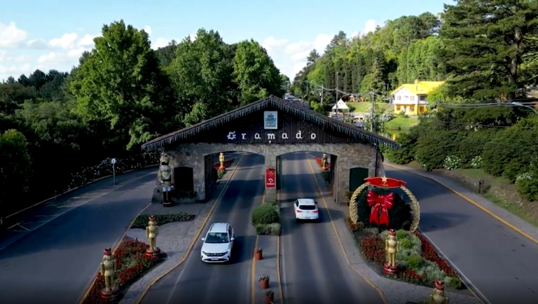 Gramado Celebra 40 Anos do Maior Natal do Mundo com Luzes e Tradições