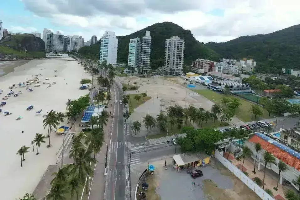 Guarujá Suspende Entrada de Veículos de Turismo: O Que Muda para Visitantes