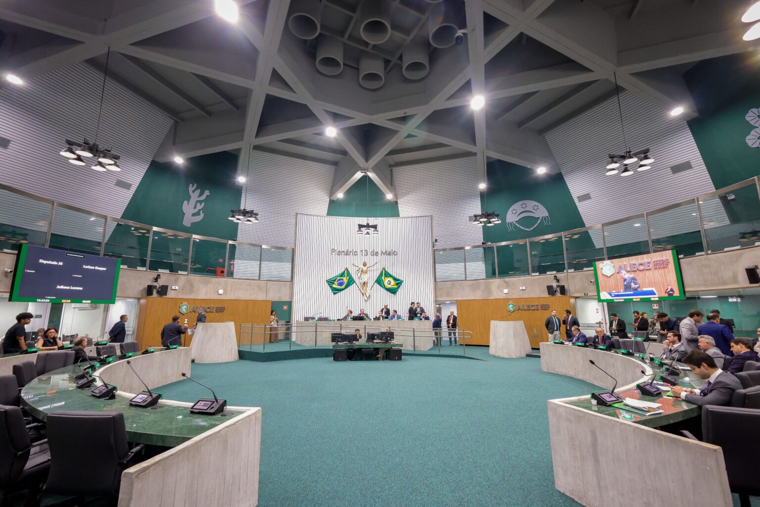 Retrospectiva Política: Três Leis Importantes Aprovadas pelos Deputados Estaduais do Ceará em 2025