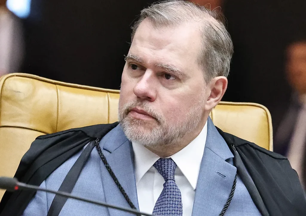 Toffoli Mantém Acareação no Caso Master: Implicações e Controvérsias