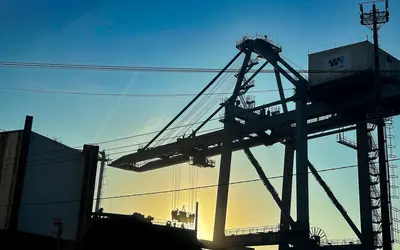 Agronegócio Atinge Metade das Exportações Brasileiras em 2025: Recordes e Desafios