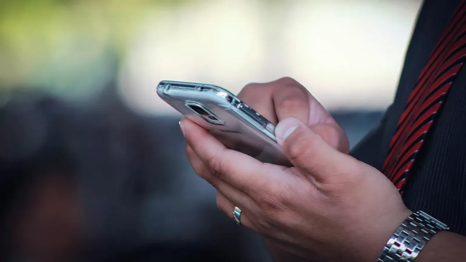 Alerta Nacional: Defesa Civil e ABR Telecom Emitiram 805 Avisos em 2025