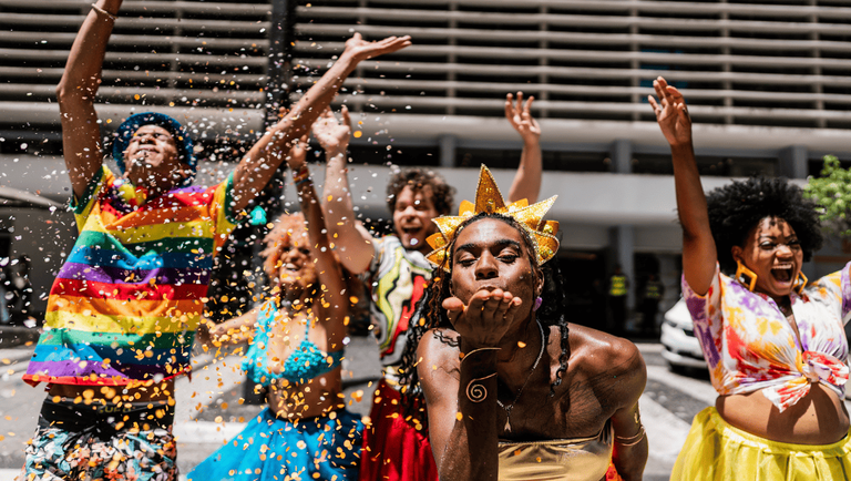 Carnaval de 2026 deve movimentar R$ 18,6 bilhões e aquecer o turismo no Brasil