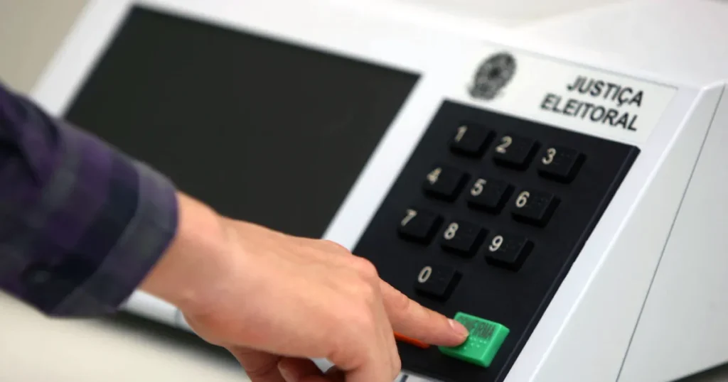 Desafios à Reeleição: Quase Metade dos Governadores Enfrenta Cenário Adverso em 2026