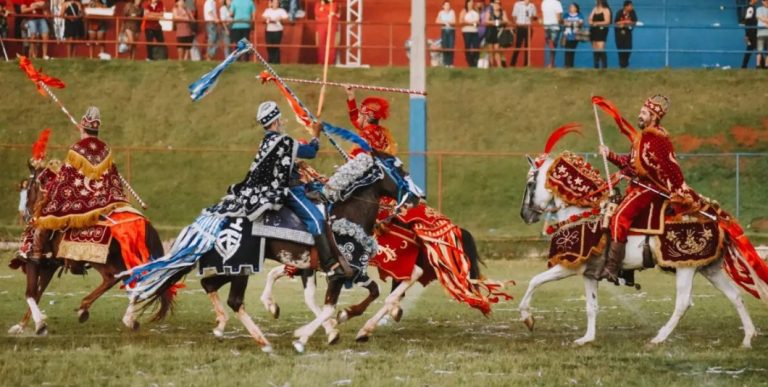 Descubra a Cultura do Centro-Oeste: Um Mergulho nas Tradições Regionais Descubra a Cultura do Centro-Oeste: Um Mergulho nas Tradições Regionais