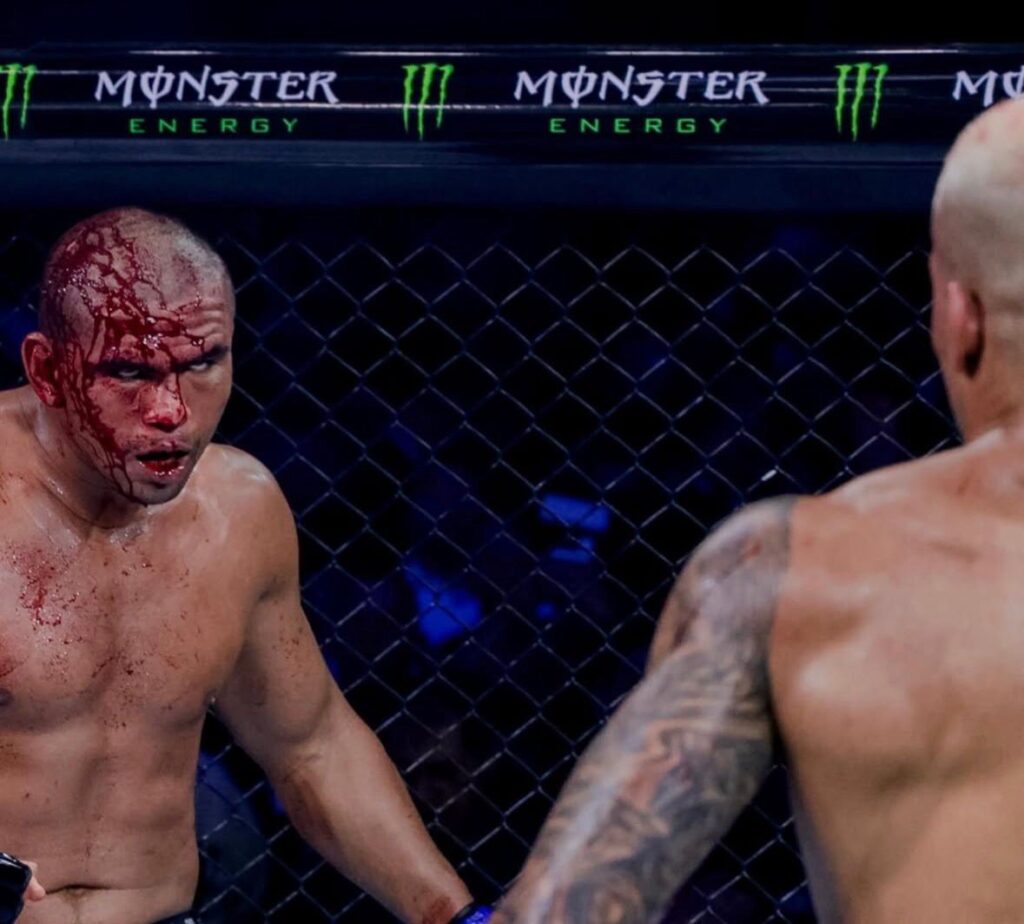 Joel Salviano é Derrotado na Estreia do LFA Após Corte no Último Round