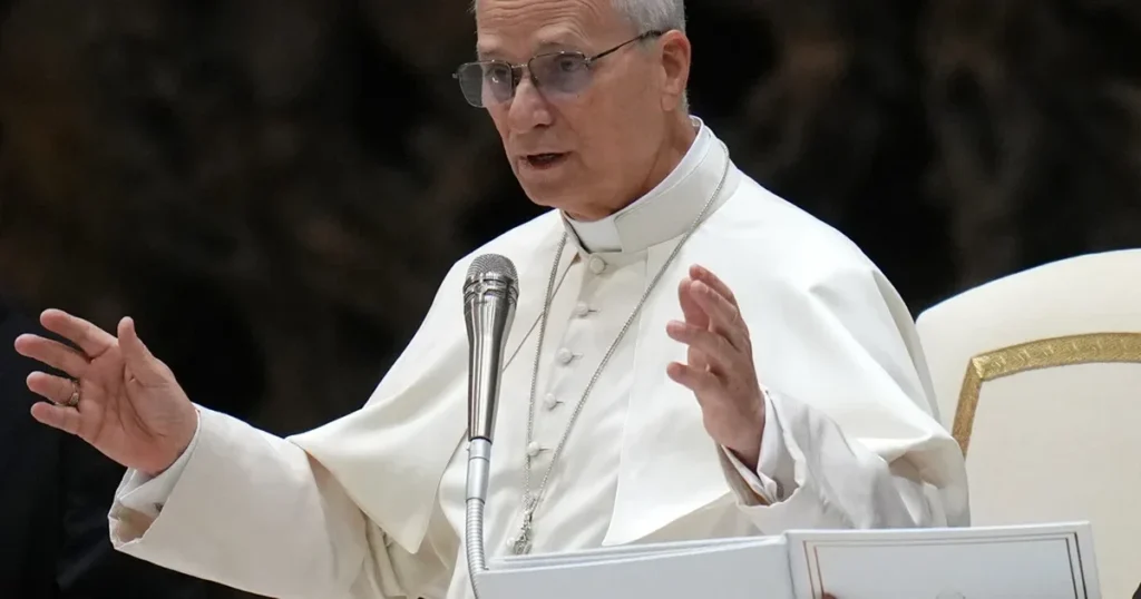 Papa Critica Uso da Força em Discurso sobre Política Externa e Clama por Paz