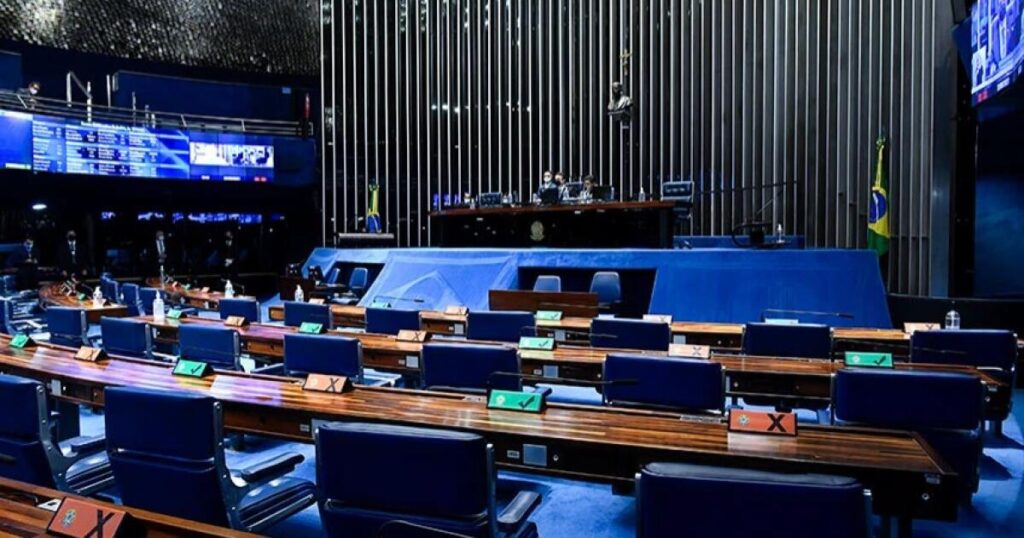 PT Foca em Estados Menores para Expandir Bancada no Senado em 2026