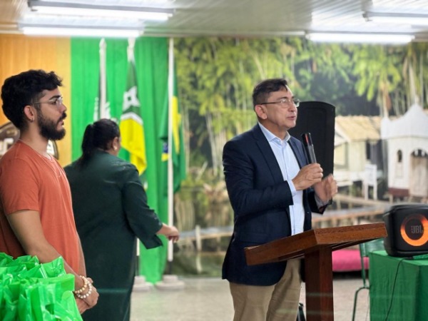 Desafios na Educação: MP-AP Promove Diálogo sobre Tecnologia nas Escolas