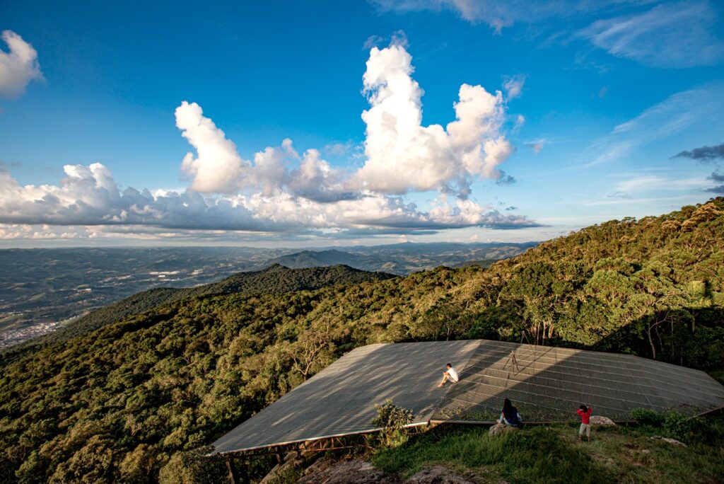 Descubra os Novos Roteiros de Turismo Sustentável em Extrema (MG)