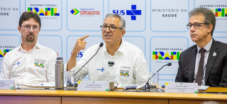 Governo Federal Anuncia Mais de 3 Mil Novas Bolsas de Residência Médica para 2026