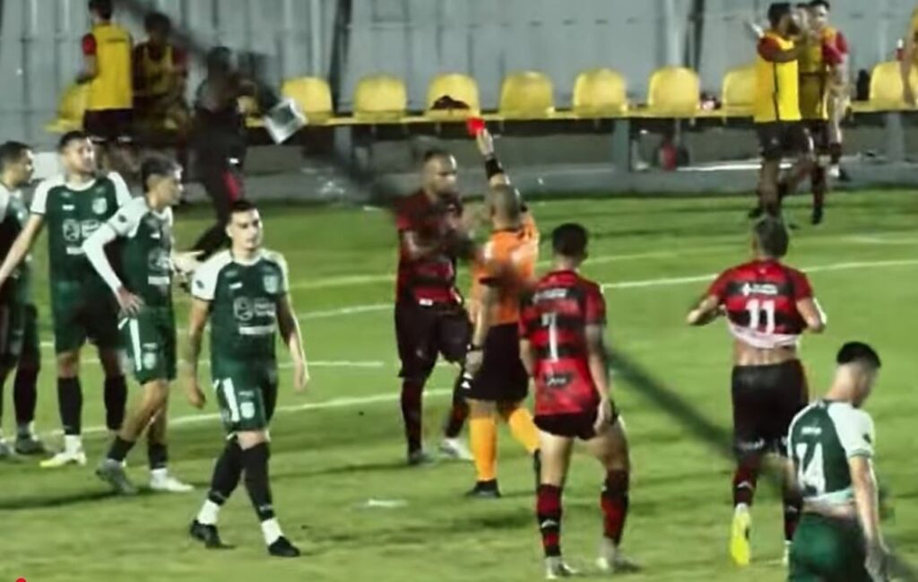 Independente Reclama da Arbitragem Após Polêmica em Jogo contra o Trem Independente Reclama da Arbitragem Após Polêmica em Jogo contra o Trem