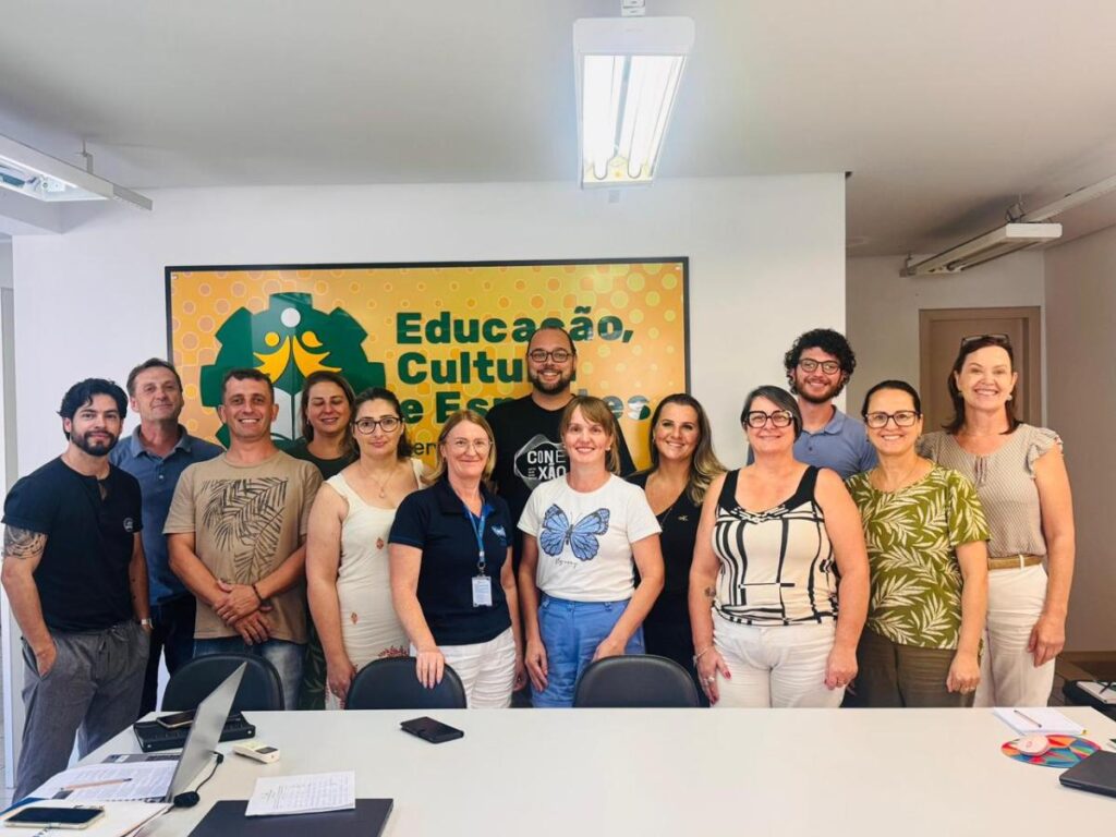 Josiano Puhle é eleito coordenador do Colegiado de Cultura da AMMOC em 2026