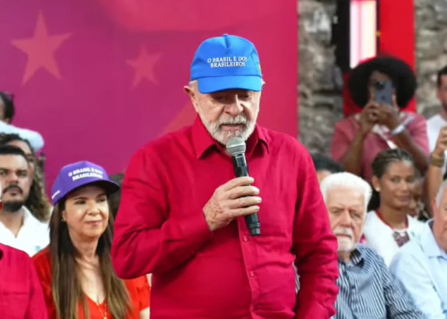 Lula Critica Mercado Eleitoreiro em Comemoração do PT em Salvador