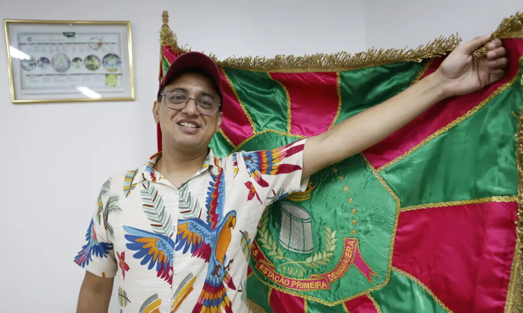 Mangueira Celebrará Mestre Sacaca e a Amazônia Negra no Carnaval 2026