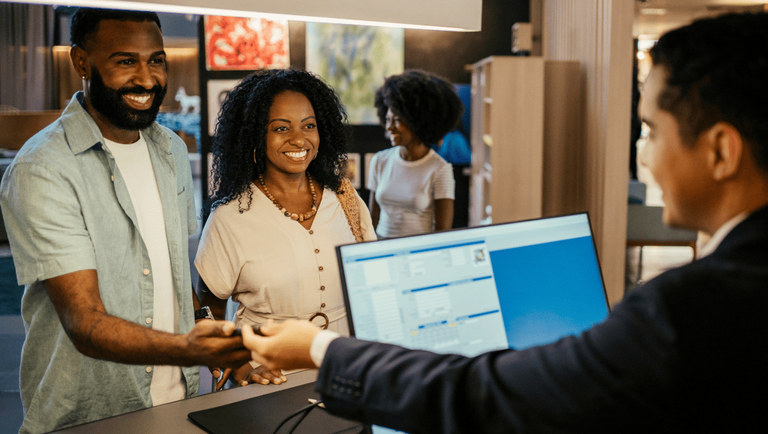 Ministério do Turismo Lança Ficha Nacional de Registro de Hóspedes Digital em Webinar com ABIH-SP