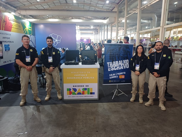 PRF Leva Ações de Segurança ao Público na 16ª Caravana Federativa em Maceió PRF Leva Ações de Segurança ao Público na 16ª Caravana Federativa em Maceió