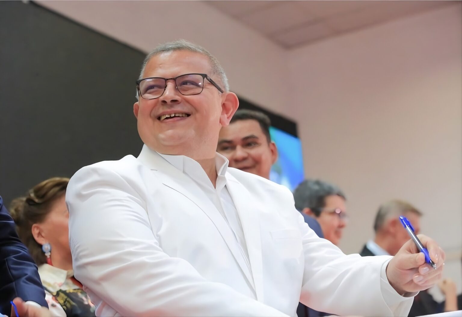 Renúncia do Diretor da Amapá Previdência: Impacto e Investigações em Curso