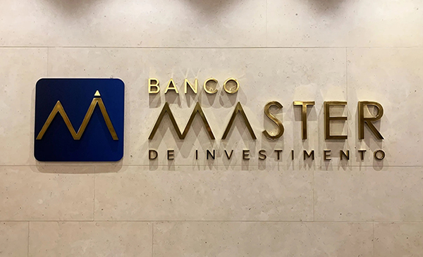 Renúncia do Presidente da Amprev: Irregularidades em Investimentos no Banco Master Levam a Ação