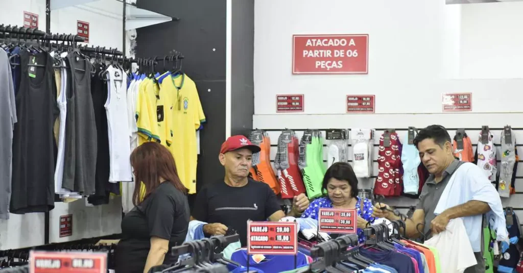 Taxa de Importação Impacta Consumo e Comércio em Belém: Uma Análise Detalhada