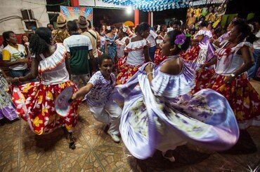 A Nova Música de Carlinhos Brown Une Marabaixo e Batidas Eletrônicas