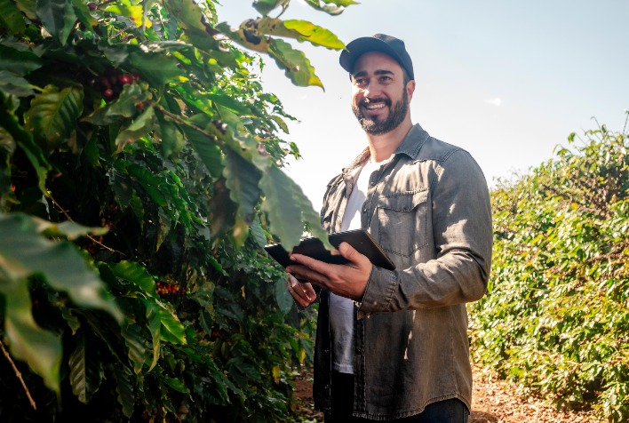 Agronegócio Brasileiro Resiliente: Caminho para uma Safra Recorde em Tempos Difíceis Agronegócio Brasileiro Resiliente: Caminho para uma Safra Recorde em Tempos Difíceis