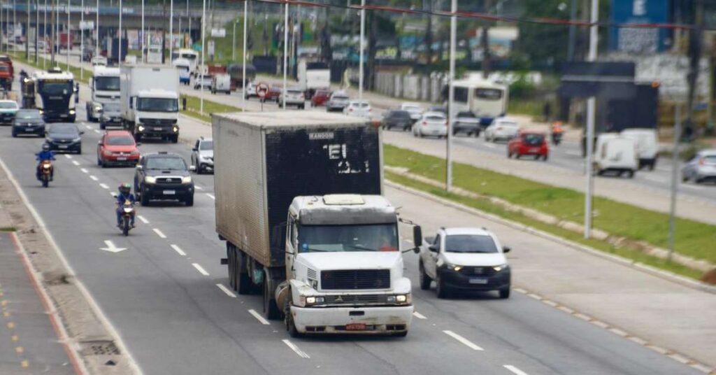 Alta do Diesel: Impactos no Transporte e Preços em Belém Amid a Guerra no Oriente Médio