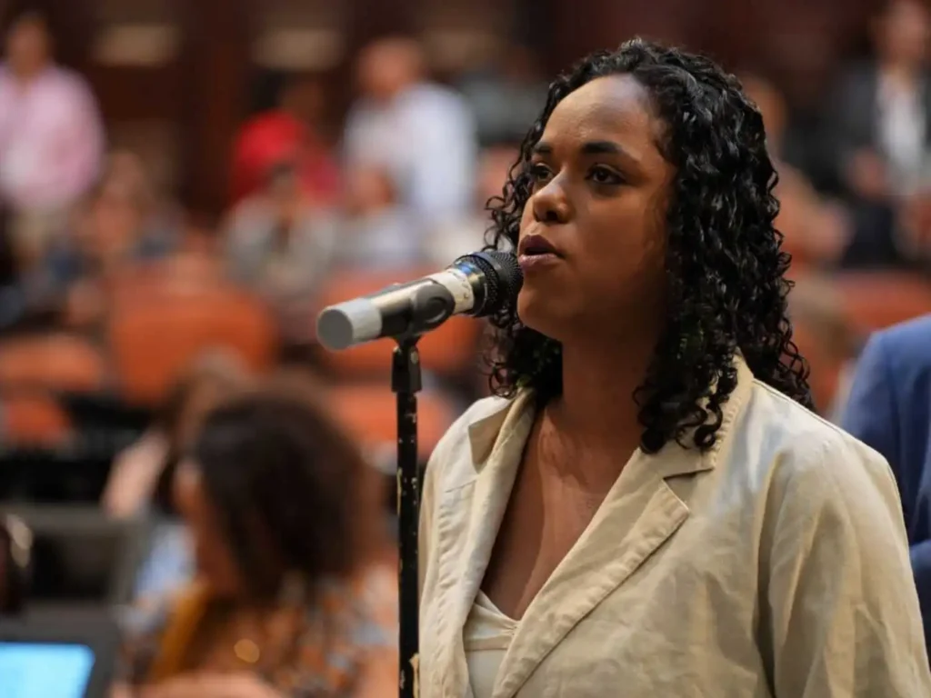 Apoio a Mães na Cultura Hip-Hop: Uma Iniciativa Transformadora Apoio a Mães na Cultura Hip-Hop: Uma Iniciativa Transformadora