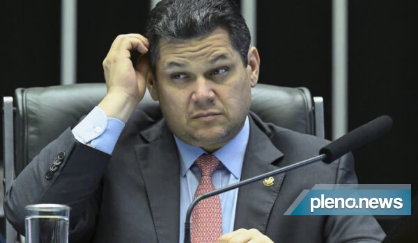 Davi Alcolumbre Inicia Articulações Contra Prefeito de Macapá Através de Áudio Revelador