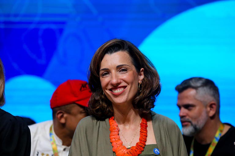 Fernanda Machiaveli Faz História como Primeira Ministra do Desenvolvimento Agrário e Agricultura Familiar Fernanda Machiaveli Faz História como Primeira Ministra do Desenvolvimento Agrário e Agricultura Fam