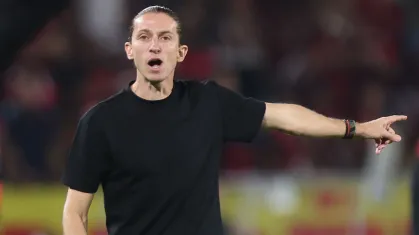 Flamengo Anuncia Demissão de Filipe Luís Após Goleada Histórica Flamengo Anuncia Demissão de Filipe Luís Após Goleada Histórica