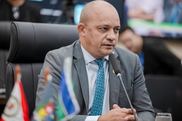 Governador Clécio Luís é Acusado de Redirecionar R$ 3 Milhões da Educação para Shows