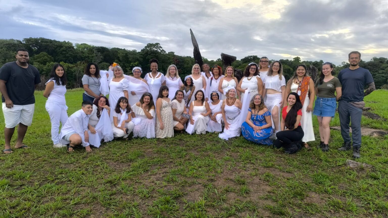 Lançamento de Antologias Femininas em Macapá: Uma Celebração Literária Lançamento de Antologias Femininas em Macapá: Uma Celebração Literária