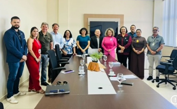 MP-AP Reúne Vigilâncias Sanitárias e Sebrae para Combater Doença de Chagas em Macapá