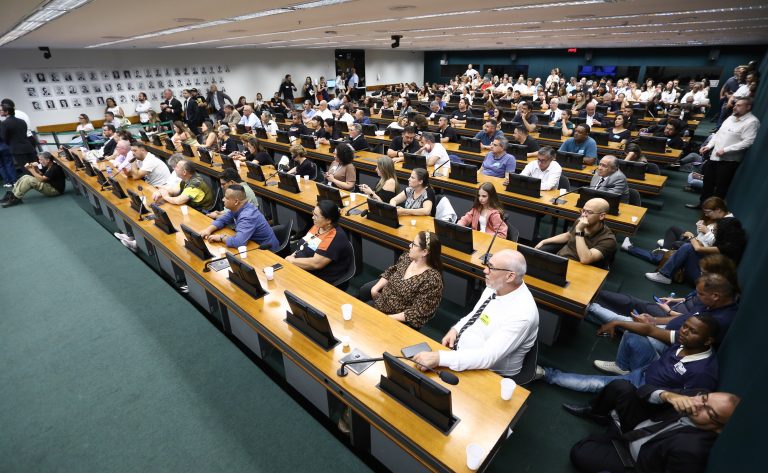 Nova Política de CNH: Acesso Facilitado e Custos Reduzidos, Afirma Secretário