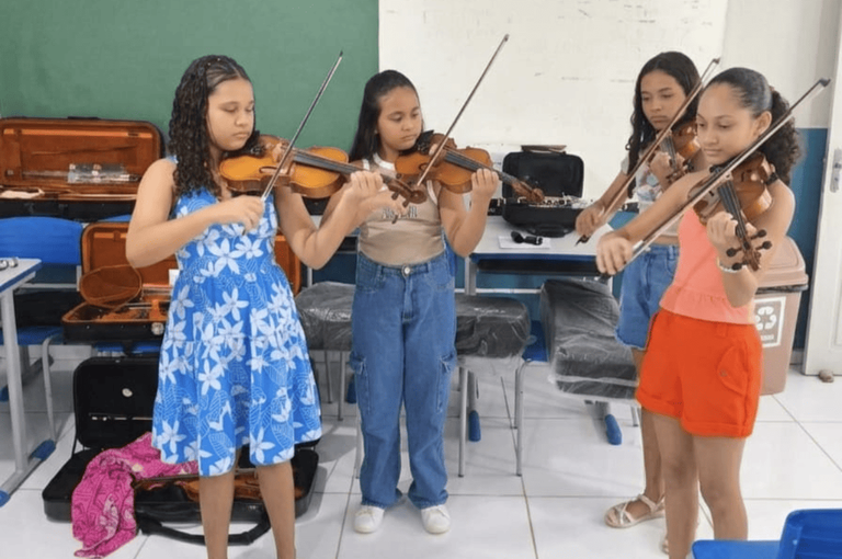 Orquestra Feminina no Agreste de Alagoas Transforma Vidas e Amplia Acesso à Música Clássica Orquestra Feminina no Agreste de Alagoas Transforma Vidas e Amplia Acesso à Música Clássica