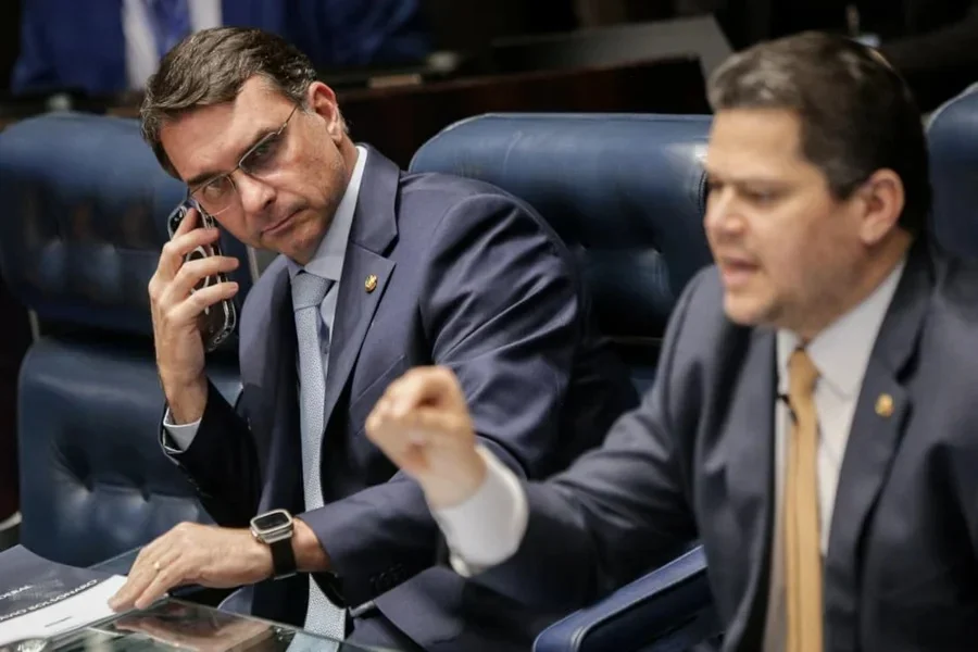 PL Avalia Lançar Rayssa Furlan ao Senado: A Nova Estratégia de Alcolumbre PL Avalia Lançar Rayssa Furlan ao Senado: A Nova Estratégia de Alcolumbre