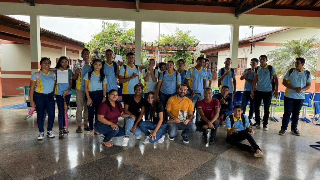 Sarau Terra Caída levas letras amapaenses a escolas de Macapá, Santana e Mazagão