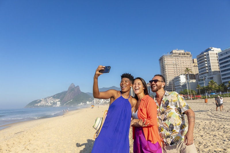 Brasil Registra Recorde de Visitantes Estrangeiros e se Consolida como Destino Seguro em 2026 Brasil Registra Recorde de Visitantes Estrangeiros e se Consolida como Destino Seguro em 2026