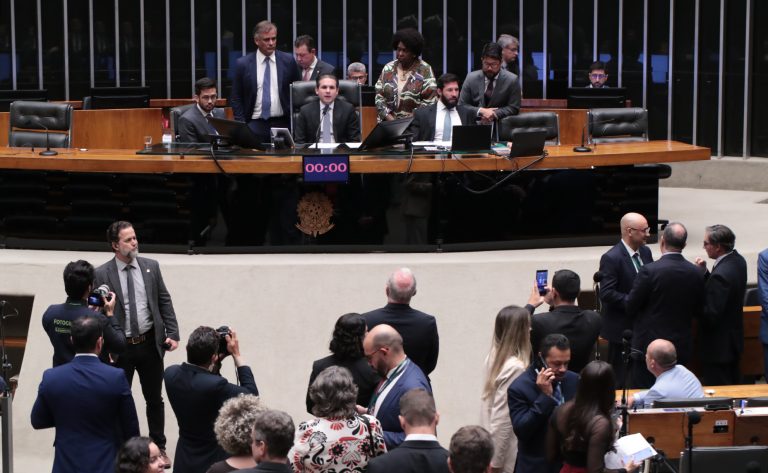 Câmara Aprova Lei para Incentivar Cultura nas Escolas Públicas