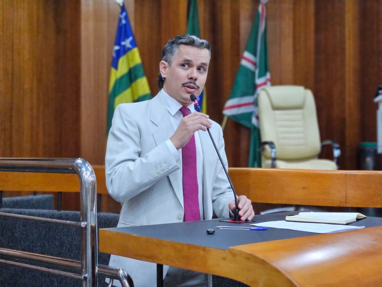 Câmara Municipal de Goiânia Aprova Política de Incentivo à Literatura Goiana