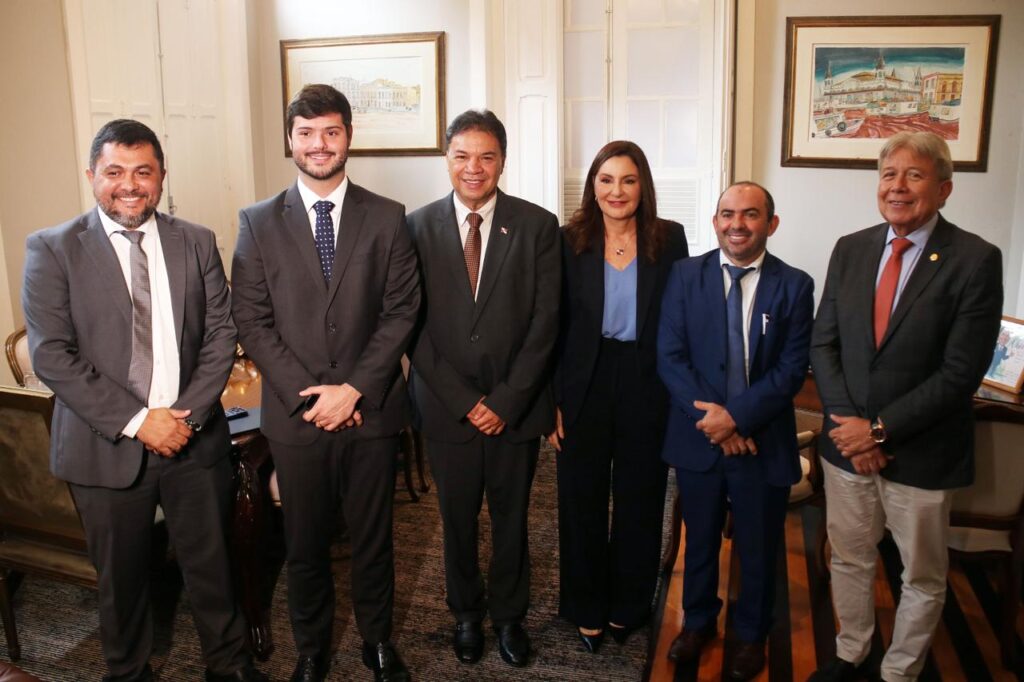 Governadora Hana Fortalece Relações Políticas com Deputados na Alepa