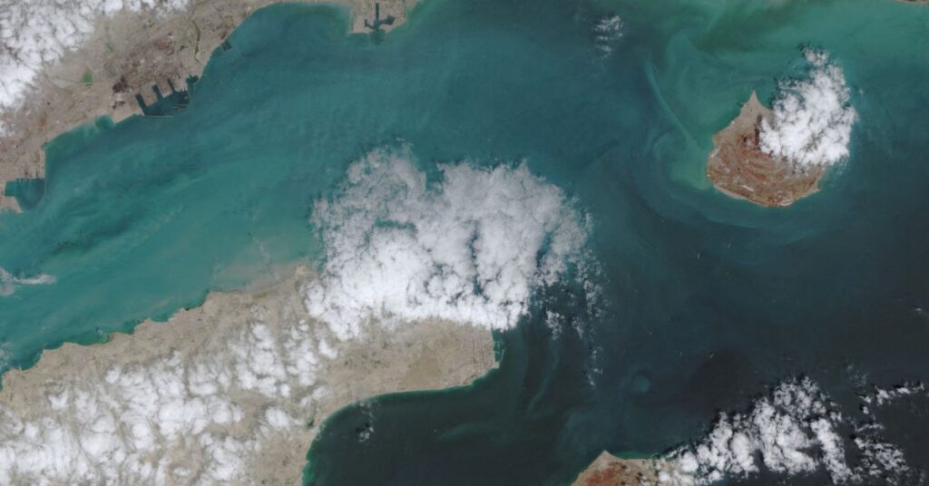 Incertezas no Agronegócio: A Crise no Estreito de Ormuz e Seus Efeitos no Brasil
