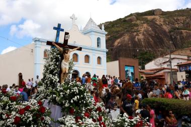 Jerônimo Rodrigues em Milagres: Devoção, Cultura e Avanços em Saúde e Infraestrutura
