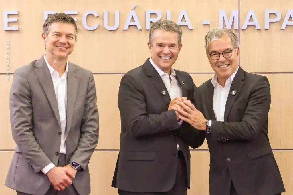 Parceria Reforçada entre Mapa e ApexBrasil para Impulsionar Exportações do Agronegócio Brasileiro Parceria Reforçada entre Mapa e ApexBrasil para Impulsionar Exportações do Agronegócio Brasileiro