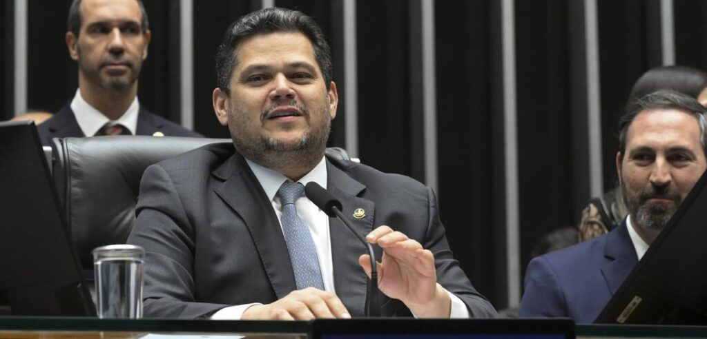 Ruptura entre Base Governista e Alcolumbre Após Fracasso na Aprovação de Messias para o STF