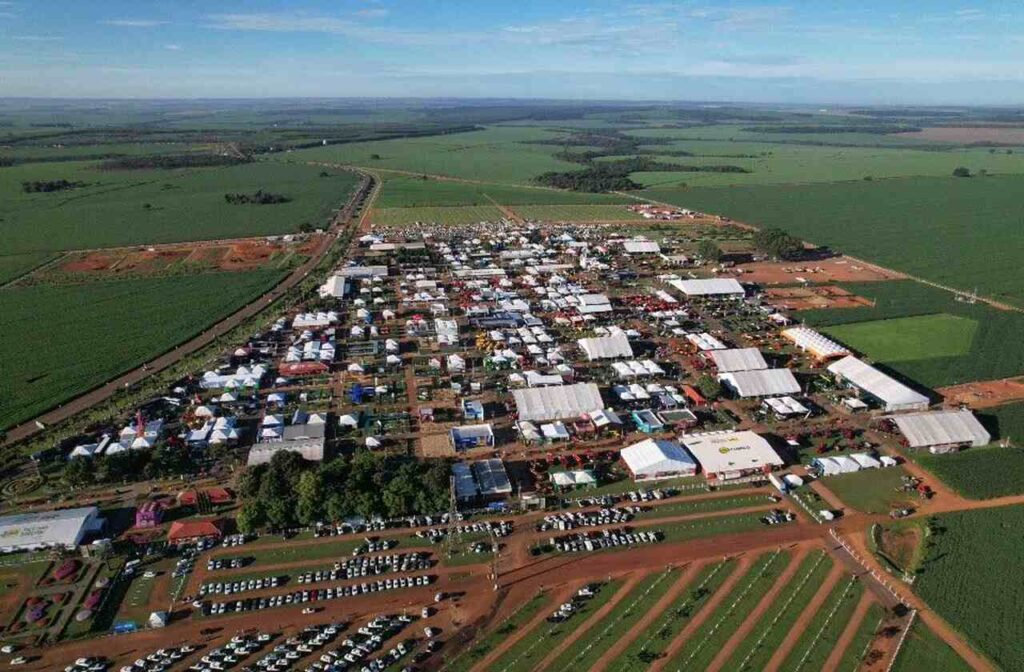 Tecnoshow Comigo 2026: A Grande Feira do Agronegócio Começa em Rio Verde Tecnoshow Comigo 2026: A Grande Feira do Agronegócio Começa em Rio Verde